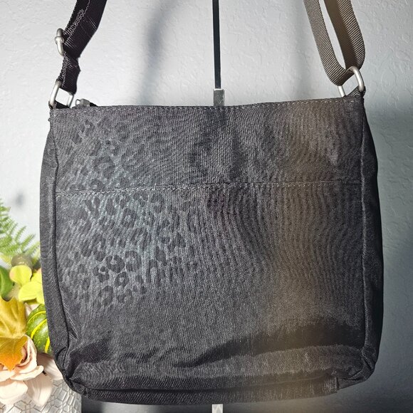 BAGGALLINI Black Leopard Print Snap It Crossbody Bag MM – NWT - Picture 9 of 14